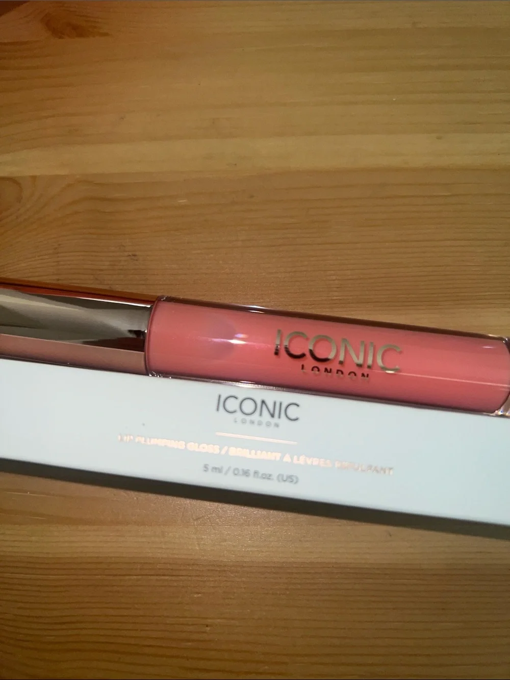 ICONIC London iconic lip